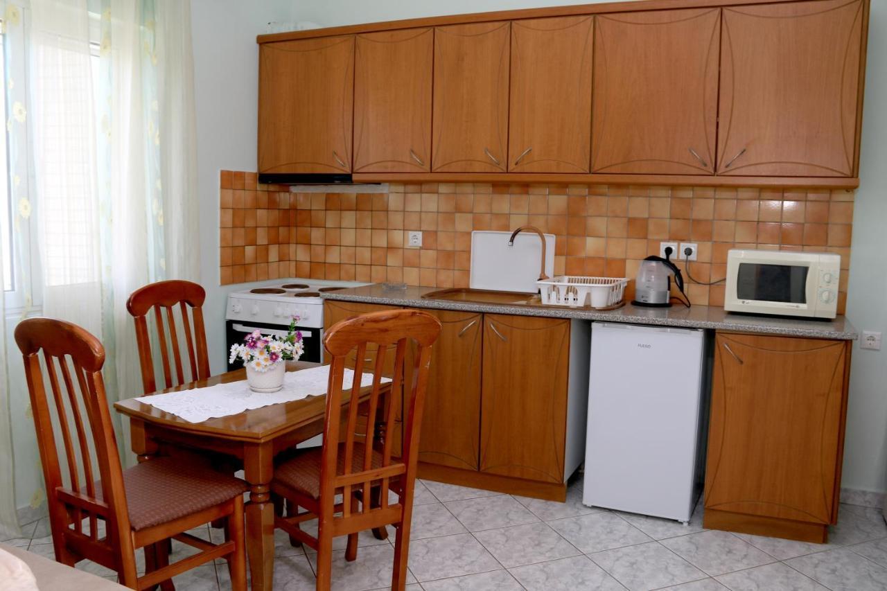 Isabela Apartments Sarandë Exterior foto