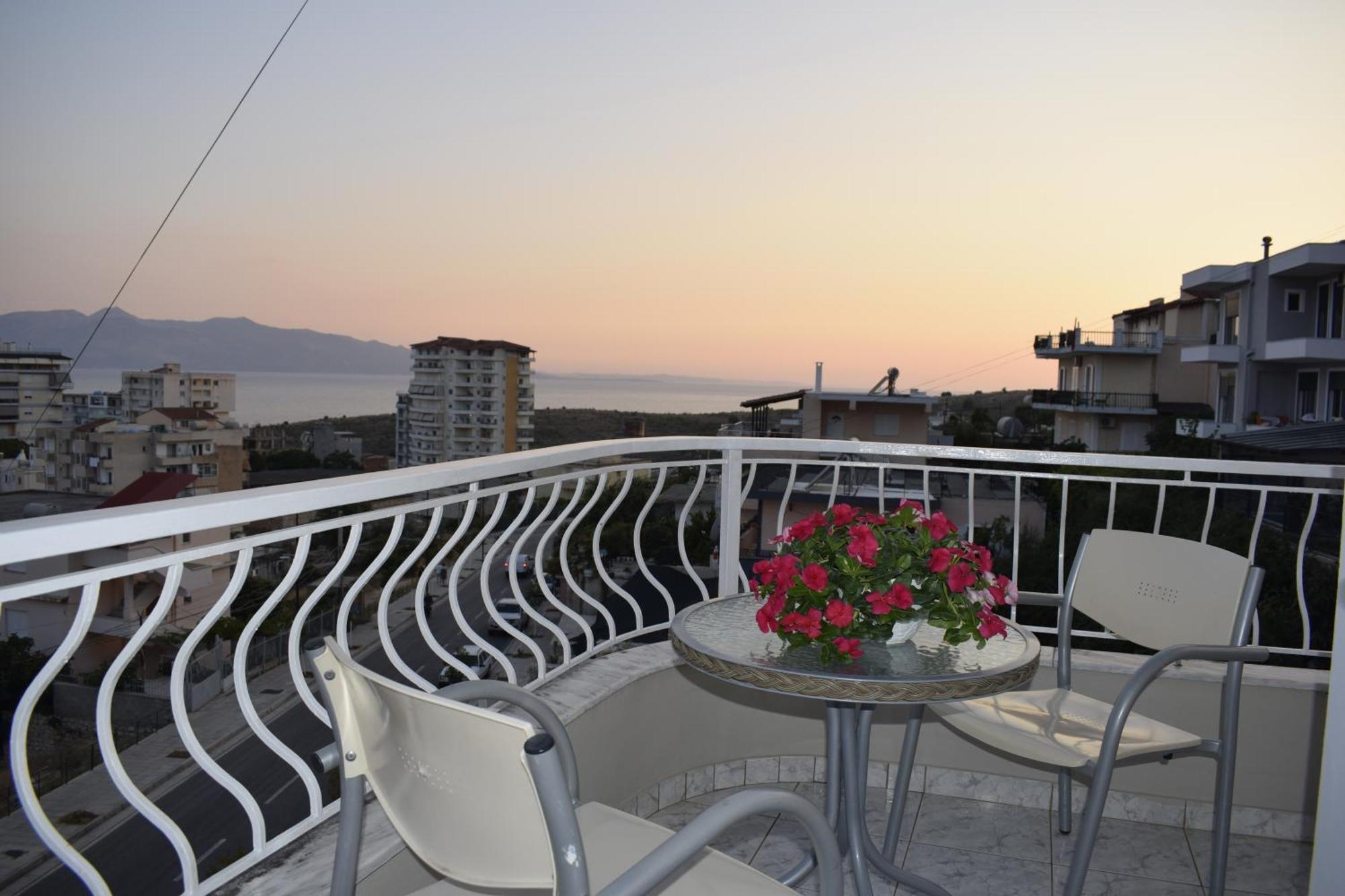 Isabela Apartments Sarandë Exterior foto